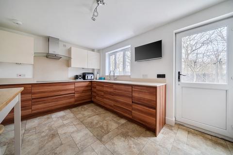 undefined, Clere Gardens, Chineham, Basingstoke