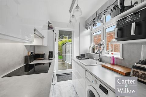3 bedroom end of terrace house for sale, Langley Crescent, Essex