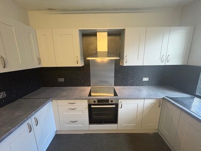 Kitchen1.jpg