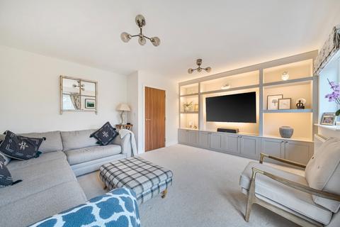 4 bedroom semi-detached house for sale, Rivermead Walk, Surrey GU7