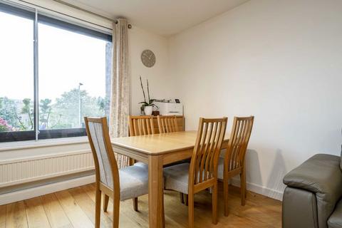 2 bedroom flat for sale, Lorne Gardens, London W11