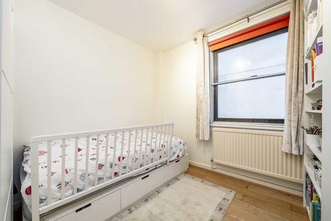 2 bedroom flat for sale, Lorne Gardens, London W11