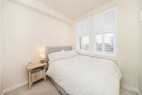2 bedroom flat for sale, Ashbury Road, London SW11