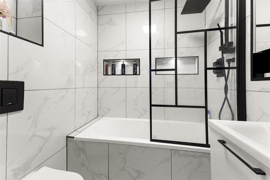 Ensuite.jpg