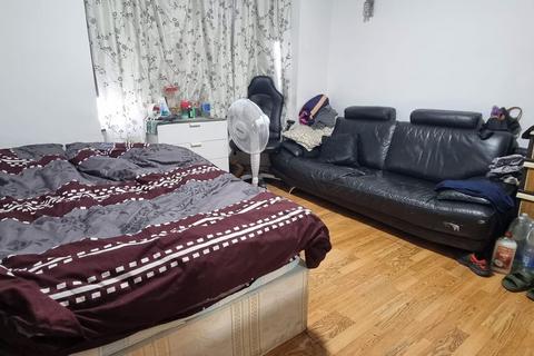 3 bedroom terraced house for sale, ST GEORGES AVENUE, London E7