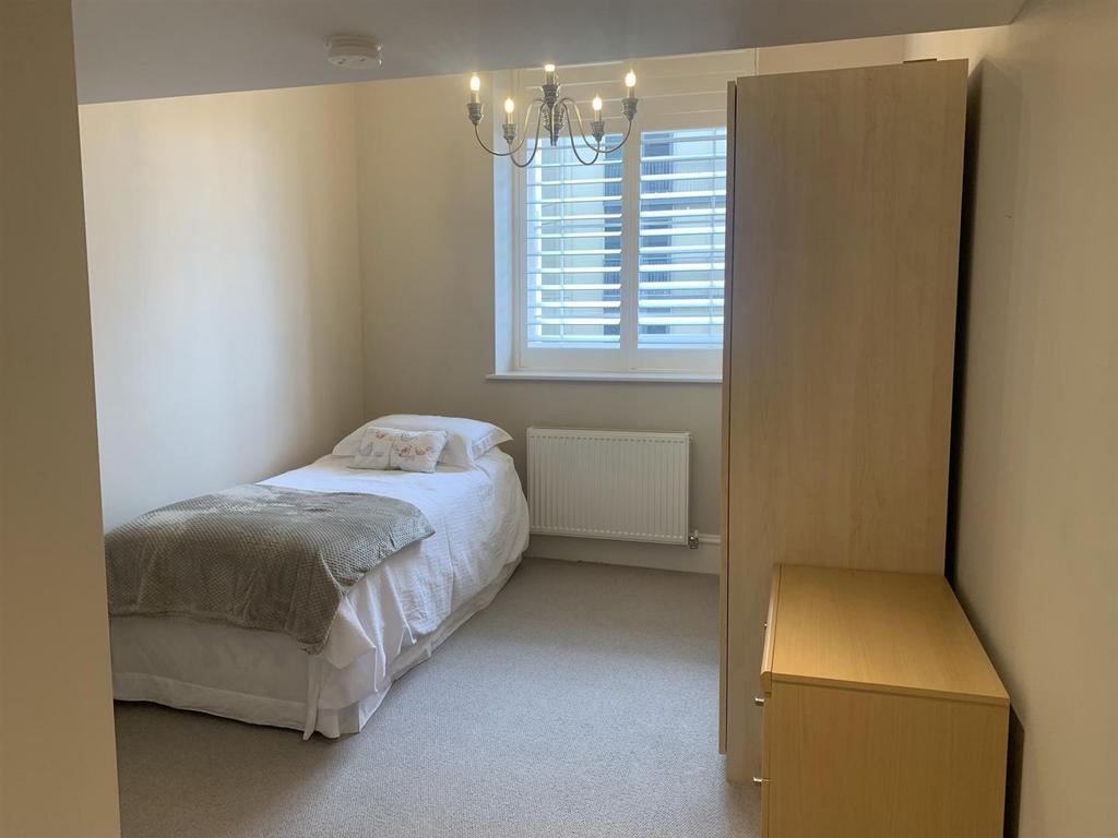 Bedroom 2.JPEG