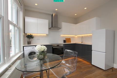 2 bedroom flat to rent, Tradescant Road, London, SW8 1XQ