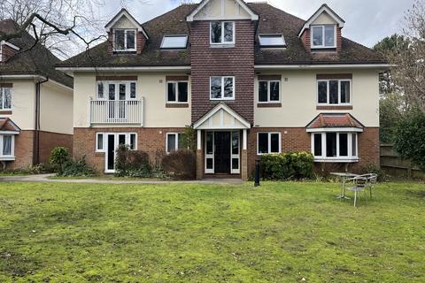 undefined, The Spinney, Woking GU22