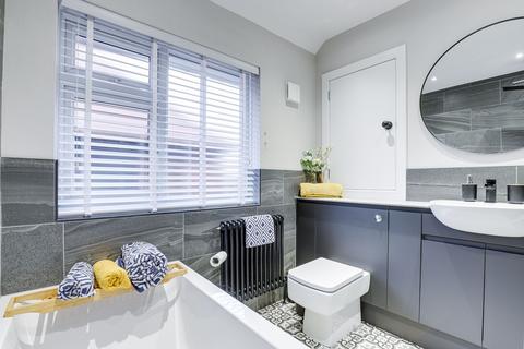 undefined, Costock Avenue, Nottingham NG5