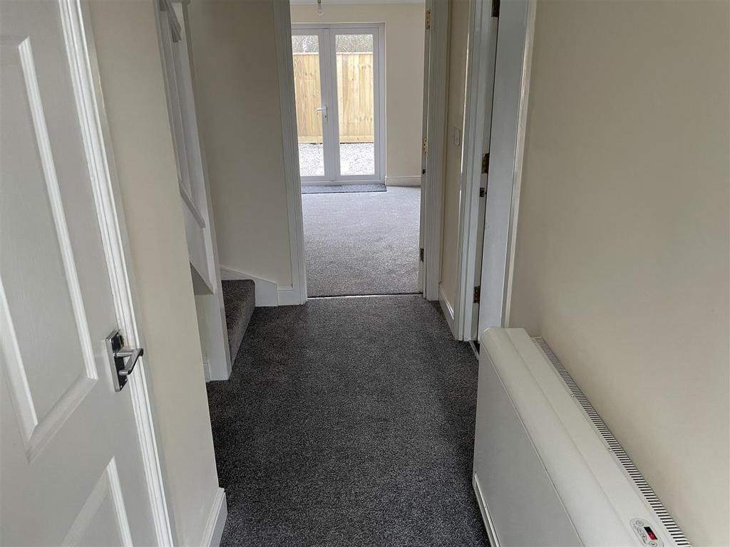 Entrance hall.jpeg