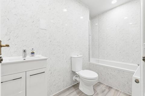 undefined, Saltmarket, Flat 3-1, Merchant City, Glasgow G1
