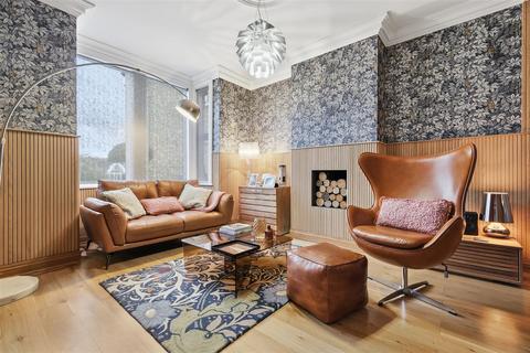 5 bedroom semi-detached house for sale, Westbury Lane, Buckhurst Hill IG9