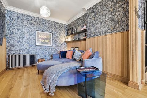 5 bedroom semi-detached house for sale, Westbury Lane, Buckhurst Hill IG9