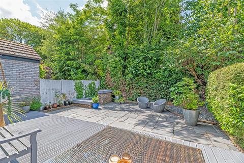 3 bedroom semi-detached house for sale, Stanley Avenue, Stockton Heath, WA4