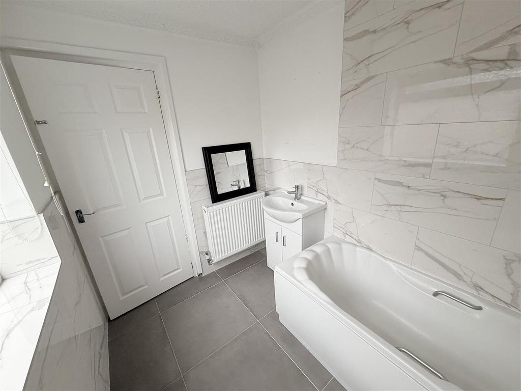 Ground floor bathroom