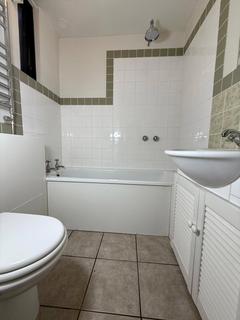Studio for sale, Longleat House, 18 Rampayne Street, Pimlico, London, SW1V
