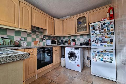 undefined, Latimer Close, Hemel Hempstead HP2