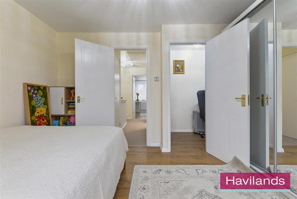 Bayliss Close-21.jpg