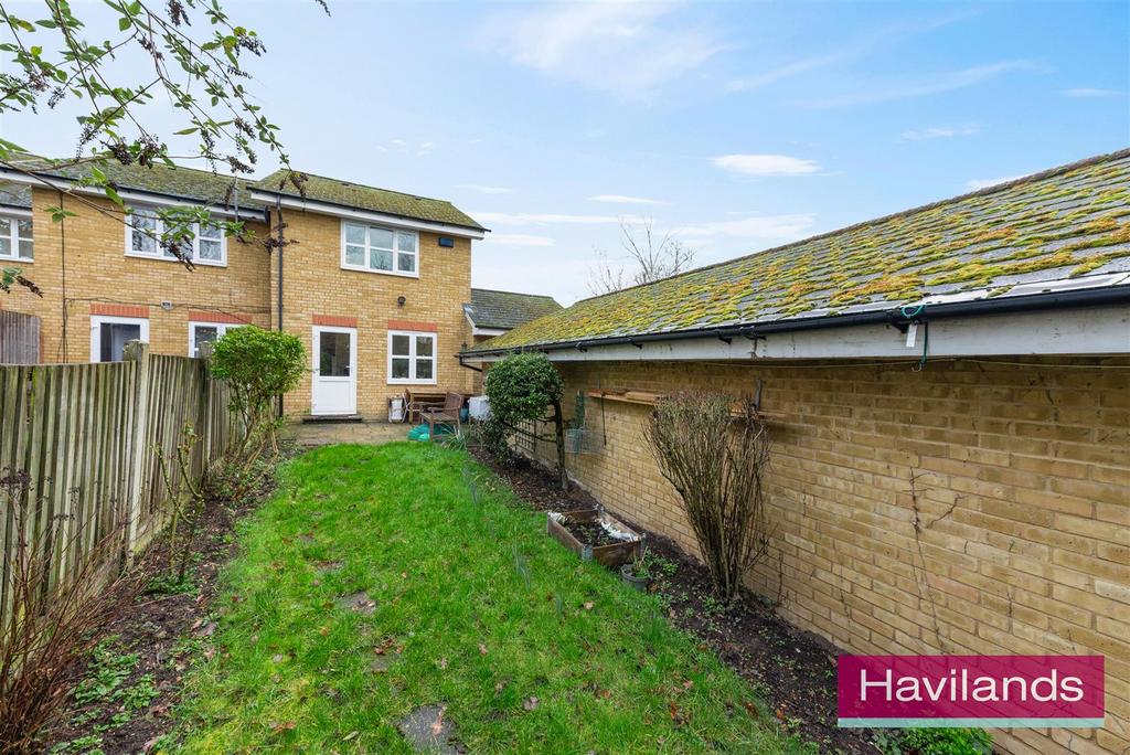 Bayliss Close-1.jpg