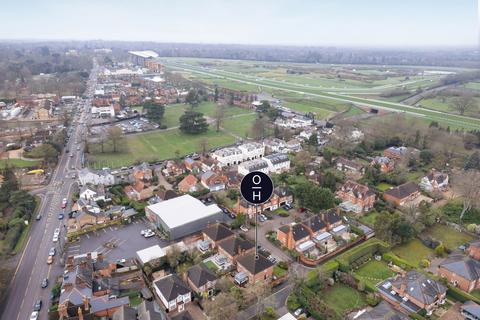 undefined, Steeple Point, Ascot, SL5