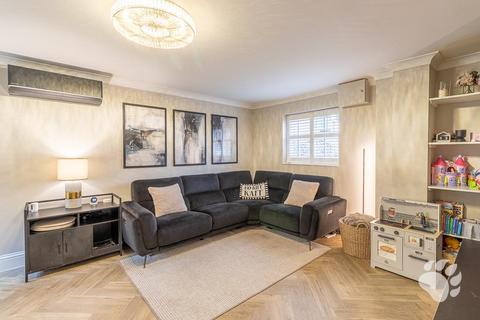 undefined, Kenton Way, Basildon SS16