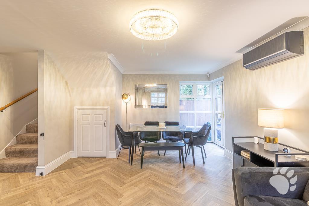 Lounge/Diner