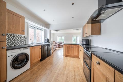 undefined, Scott Hall Crescent, Potternewton, Leeds, LS7