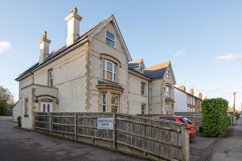 1 bedroom flat for sale, Princes Road, Nightingale House, RH1