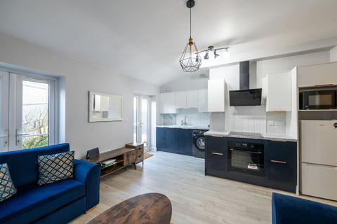 1 bedroom flat for sale, Princes Road, Nightingale House, RH1