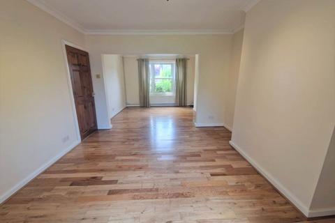 3 bedroom semi-detached house to rent, Station Road, Shepreth, Royston