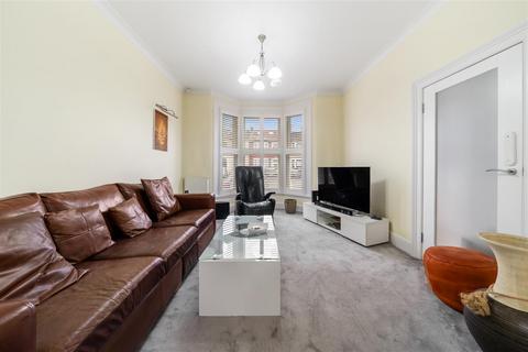 3 bedroom house for sale, Mayfair Avenue, Ilford