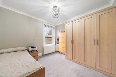 3 bedroom house for sale, Mayfair Avenue, Ilford
