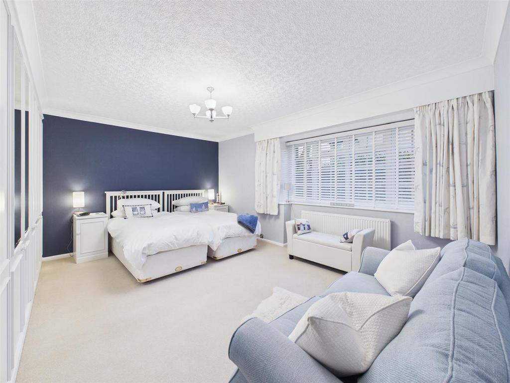 Bedroom: