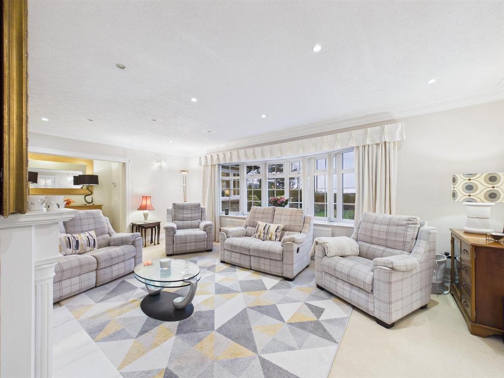 Lounge: