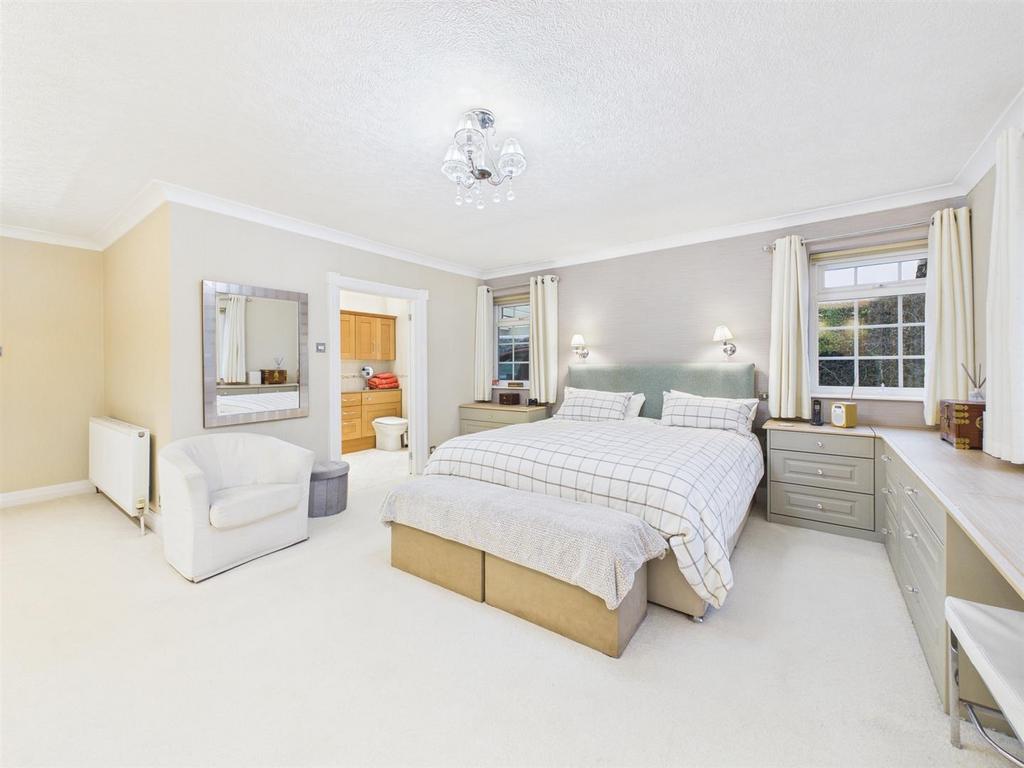 Bedroom: