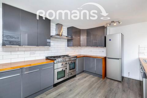 4 bedroom house to rent, Birch Grove, Windsor, SL4