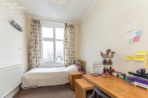 1 bedroom in a house share to rent, Powis Grove, Brighton