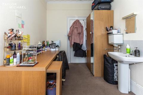 1 bedroom in a house share to rent, Powis Grove, Brighton