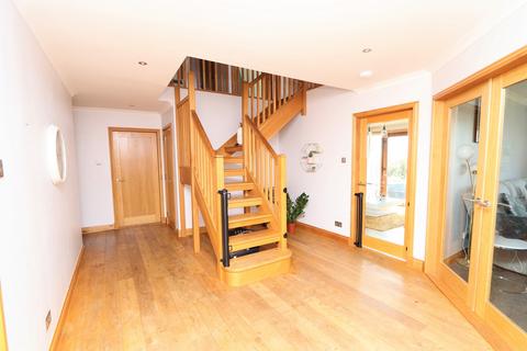 6 bedroom detached house for sale, Dunnet, Thurso, Highland. KW14 8YD