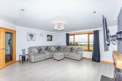 6 bedroom detached house for sale, Dunnet, Thurso, Highland. KW14 8YD
