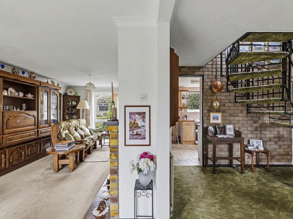 Open Plan (2)