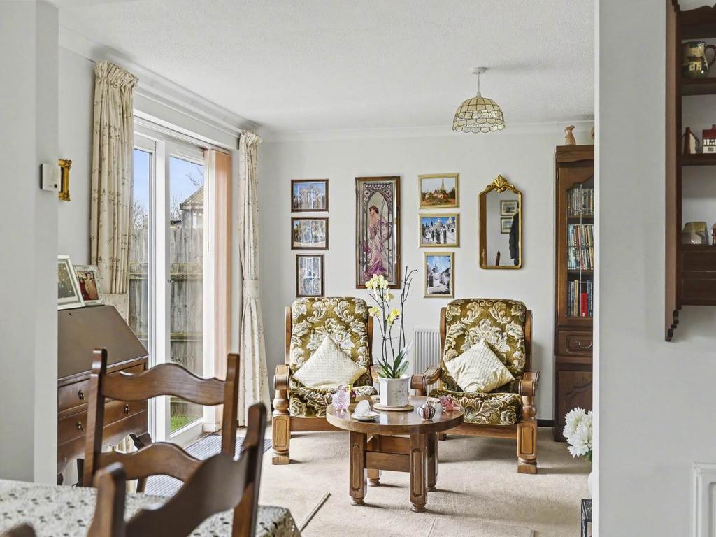 Dining Lounge