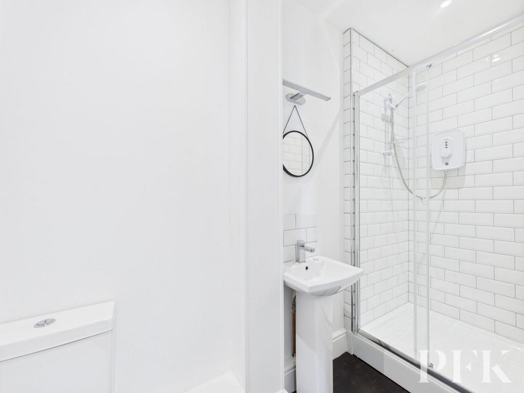 Ensuite Shower Room