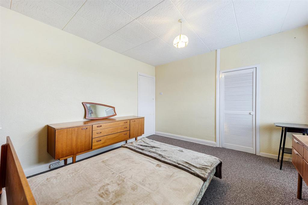 6 Willis Lane bedroom 1 2.jpg