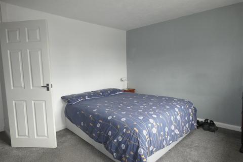 3 bedroom townhouse to rent, Ferry Street, Burton-On-Trent