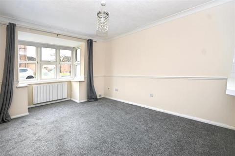 1 bedroom flat for sale, Snowdon Close, Eastbourne