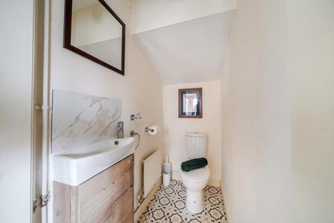 3 bedroom end of terrace house for sale, Buttercup Place,  Thatcham,  RG18,  RG18