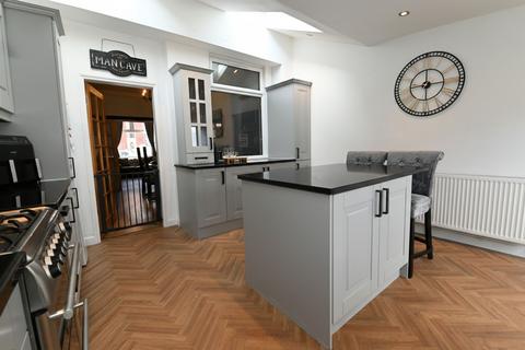 2 bedroom terraced house for sale, Mornington Road, Bolton, BL1