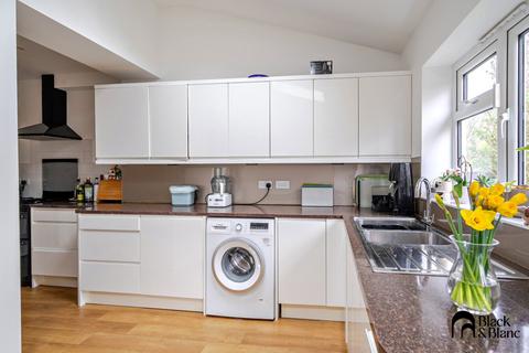 4 bedroom terraced house for sale, Kendall Road, Beckenham, BR3