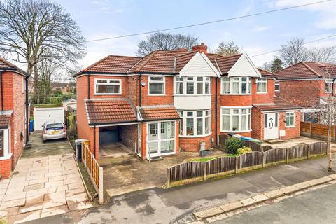 4 bedroom semi-detached house for sale, Chestnut Drive, Sale